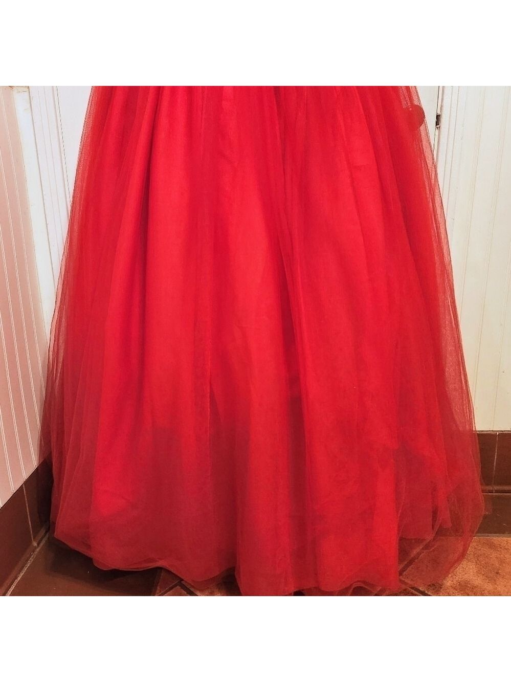 Layla K Quinceanera Ball Gown Dress Red Gold Beaded Size 6 - Picture 5 of 13
